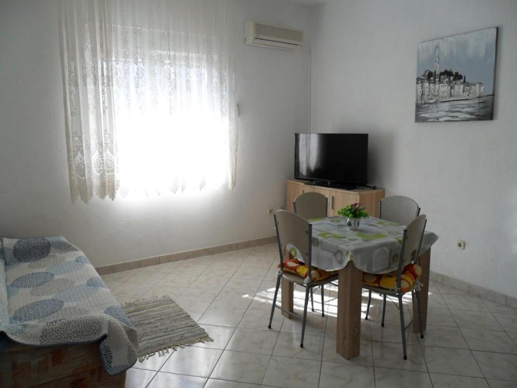 Apartment In Okrug Gornji With Seaview, Balcony, Air Condition, Wifi Trogir Kültér fotó